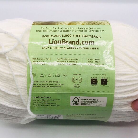 Lion Brand Pound of Love Yarn - White - 1020 Yards - 16oz - 100% Premium Acrylic - Picture 4 of 4